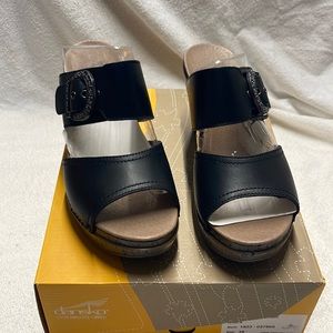 NIB Dansko smoke free house euro 38 leather back sandal